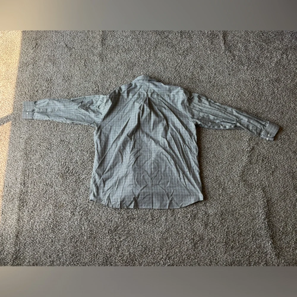 Kirkland Men’s Button Up Bundle - Picture 5 of 13